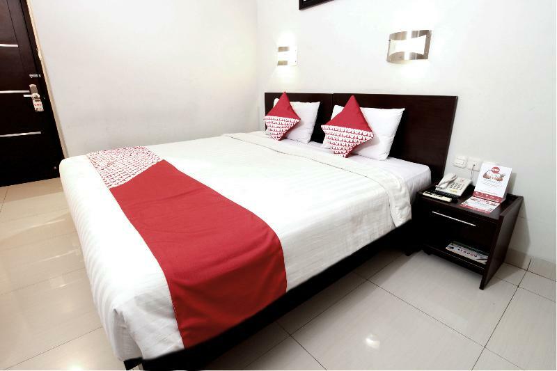 Urbanview Hotel Grand Malabar Bandung Exterior foto